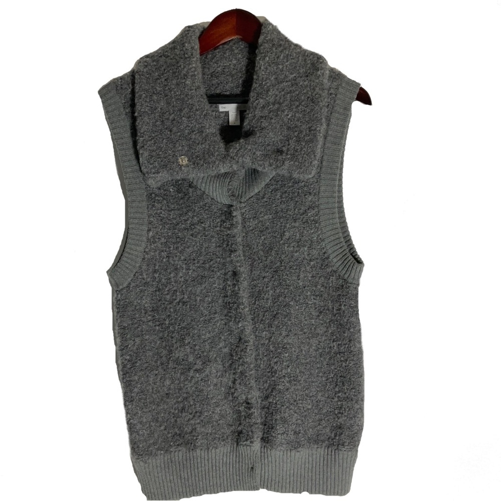 GAP Made w/Alpaca Wool Snap Front Vest Wide Collar Cozy Fuzzy Sleeveless Size M